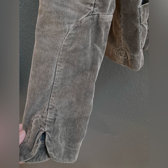 FRENCH CONNECTION Grey Corduroy jacket, short-waist, beautiful details; 00-05 - Picture 6 of 15